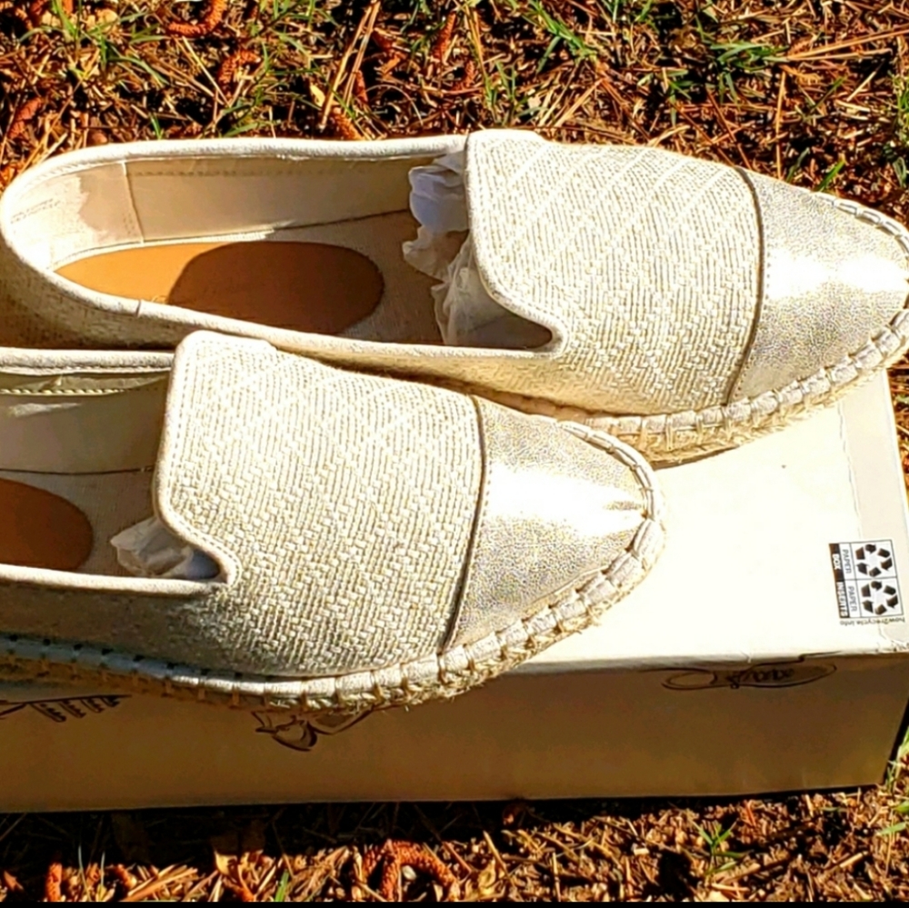 Universal Thread Good Co. Shoes- Size 9 1/2 - Picture 8 of 8